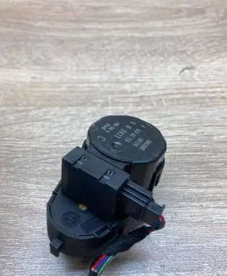 BMW 5 E60 E61 Air flap motor/actuator 6942994 ECB690 WITHPLUG