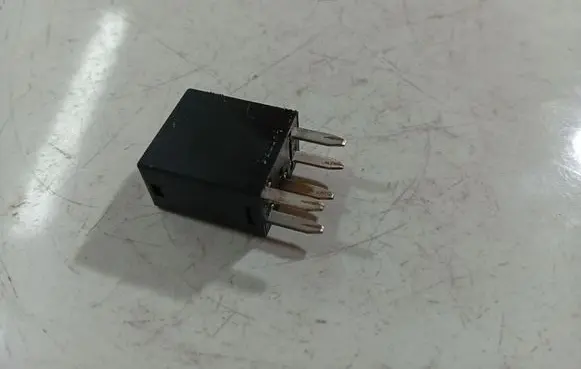 Opel Insignia A Other relay 13500128