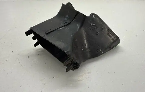 BMW 2 F44 Brake cooling air channel/duct 7474676 51747474676