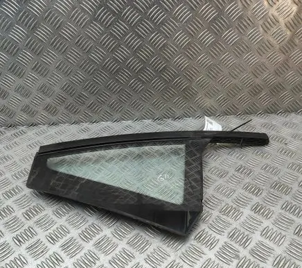 BMW X1 F48 F49 Rear side window 7405604