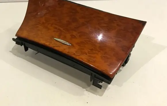 Ashtray (front)