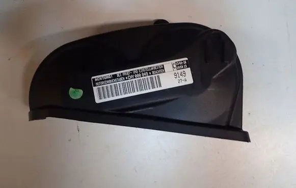 Volkswagen Golf VII Timing chain cover 04E109108B