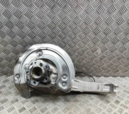 BMW X7 G07 Front wheel hub 6871903 6876655