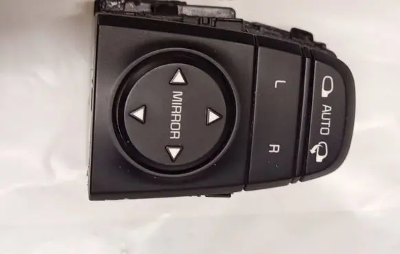 KIA Niro Wing mirror switch 4C74801000 0149 20171207