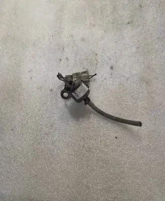 Vacuum valve