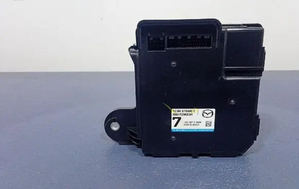 Mazda CX-5 Gateway control module TC3M67GM0F