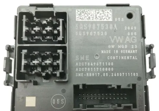 Volkswagen Tiguan Gateway control module 5QS907530A