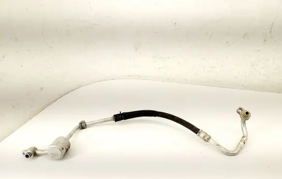 Air conditioning (A/C) pipe/hose