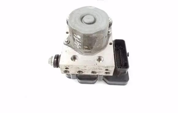 Mercedes-Benz GLA W156 ABS Pump A0004312600