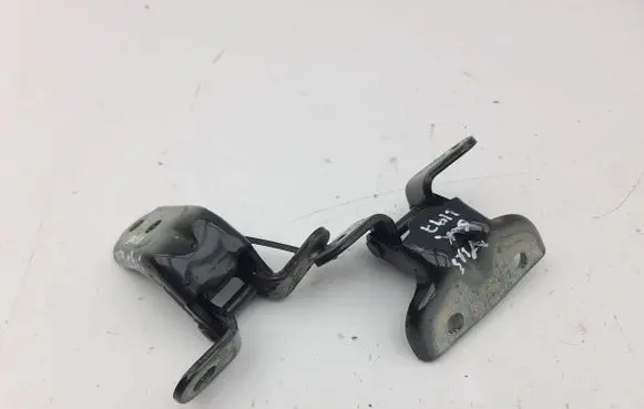 Rear door hinge set