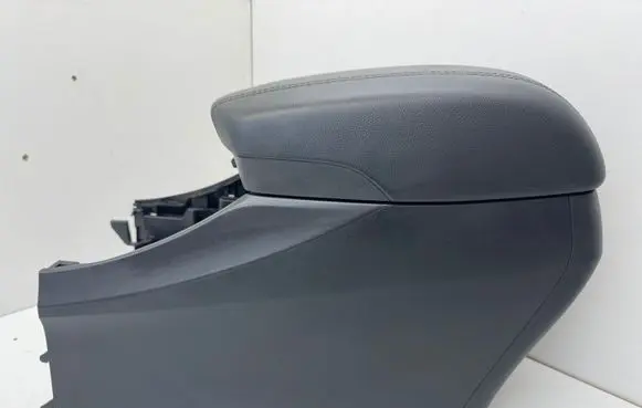 Hyundai Santa Fe Armrest 846342W100