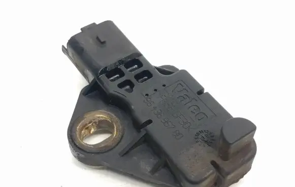 Ford Kuga I Crankshaft position sensor 9643695780
