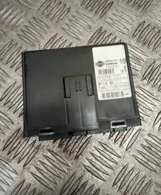 Nissan Primera Comfort/convenience module 28550AV7 5WK48123