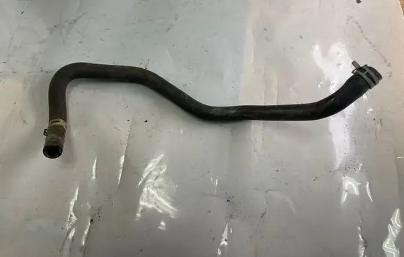 Volvo V40 Engine coolant pipe/hose 31368483