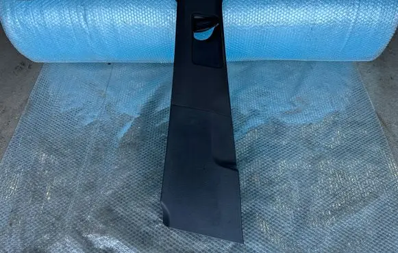 (B) pillar trim (top)