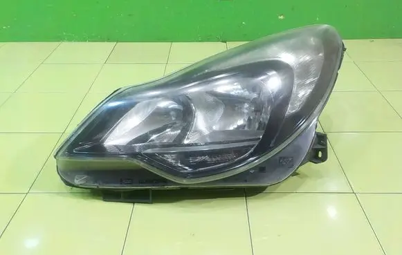 Opel Corsa D Headlight/headlamp 90020226