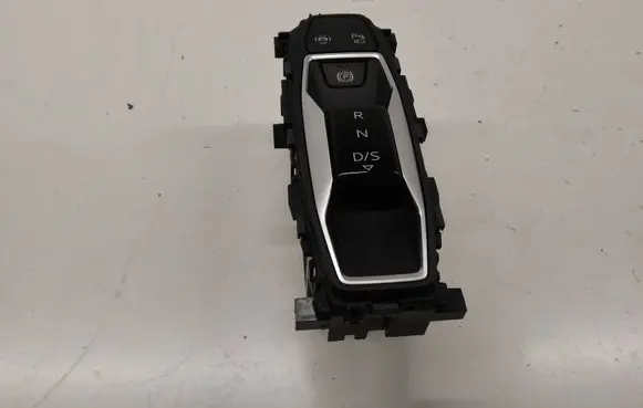 Audi A5 Gear shift switch/knob 8B3713059H