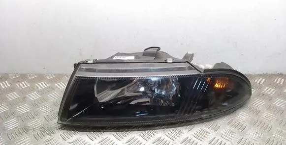 Mitsubishi Carisma Headlight/headlamp