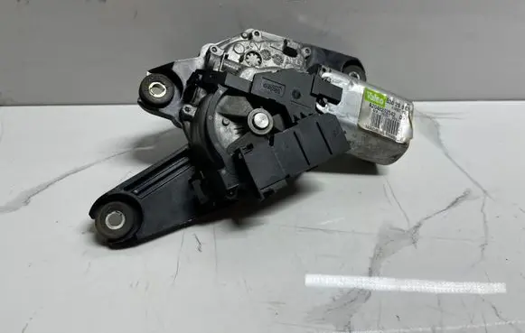Mercedes-Benz C W204 Rear window wiper motor A2048202542