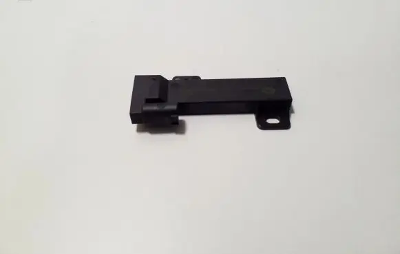Jeep Cherokee Aerial antenna amplifier P56046957AA P68186637AA 228742101