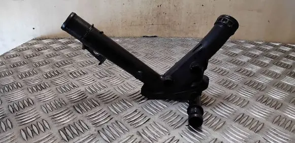 Nissan Juke I F15 Engine coolant pipe/hose 210473766R