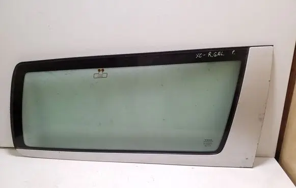 Volvo XC70 Rear side window