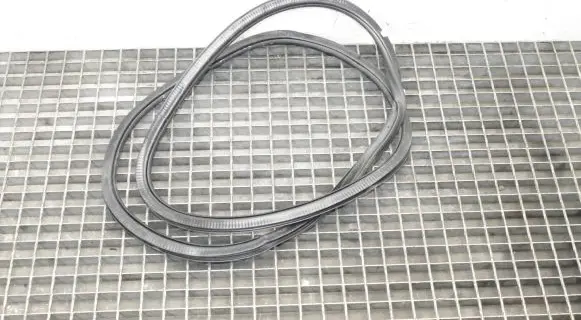 Audi A8 S8 D4 4H Rubber seal rear door 
