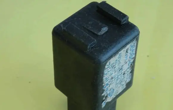 Nissan Sunny Other relay 2573189960 89960 25731