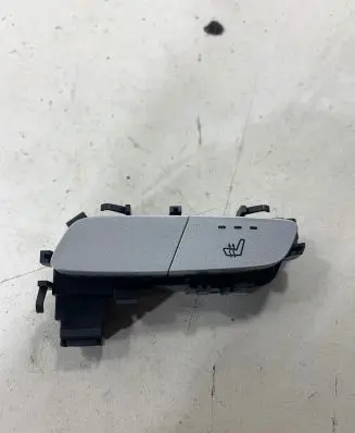Mercedes-Benz C W205 Seat heating switch A2139057502