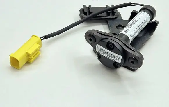 BMW X6 F16 Bonnet Pedestrian Airbag Actuator 7326019 51237326019