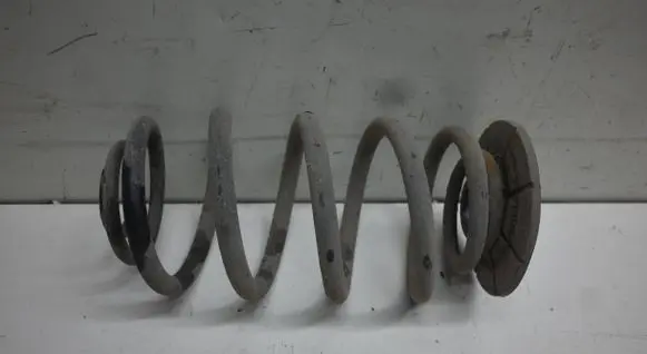 Opel Astra J Rear coil spring 