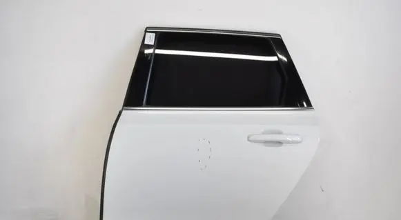 Volvo S90, V90 Rear door 