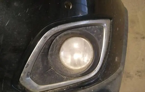 Opel Antara Front bumper lower grill