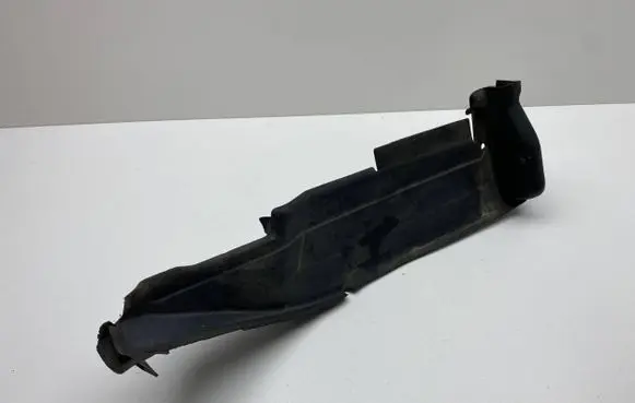 Audi Q3 8U Fender end trim 8U0821170