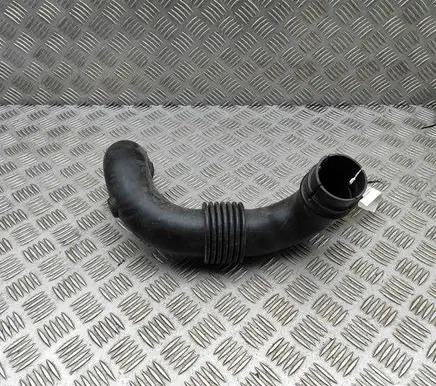 Opel Movano B Air intake duct part 165550008R