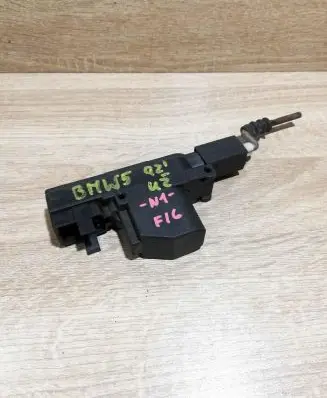 BMW 7 E32 Central locking motor 8351288