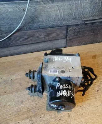 Volkswagen PASSAT B6 ABS Pump