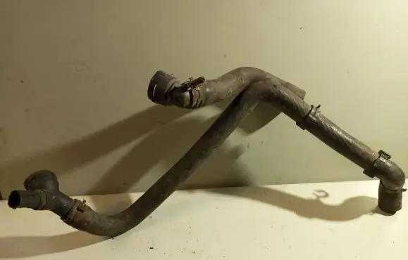 Volkswagen Golf V Coolant pipe/hose 