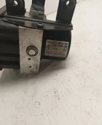 Volvo V50 ABS Pump 30794730AA 000001251F1 10096004293