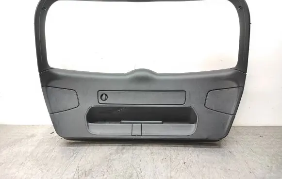 Audi A3 S3 8V Tailgate/boot lid cover trim 8V4867979E