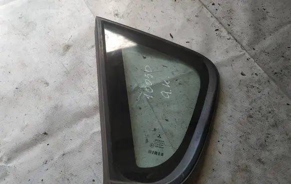 Mitsubishi Colt Rear side window as2
