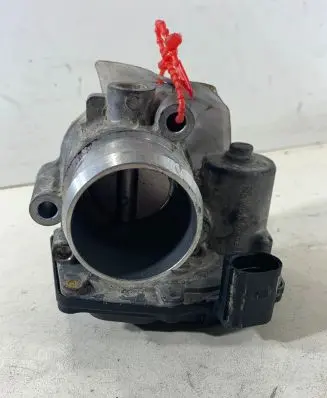 Ford Focus Throttle valve CM5G9F991FB