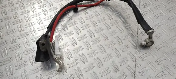 Volkswagen Touran III Positive cable (battery) 5Q0971228K