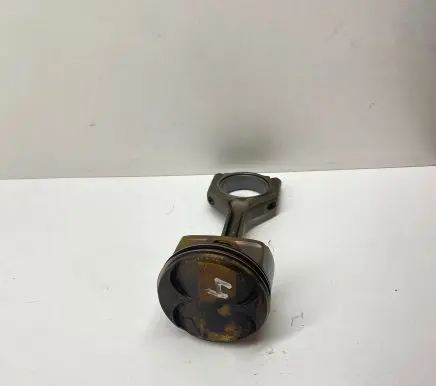 BMW X3 F25 Piston with connecting rod