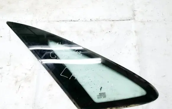 Renault Laguna I Rear side window