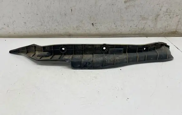 Toyota Hilux VIII Fender end trim 538280K020