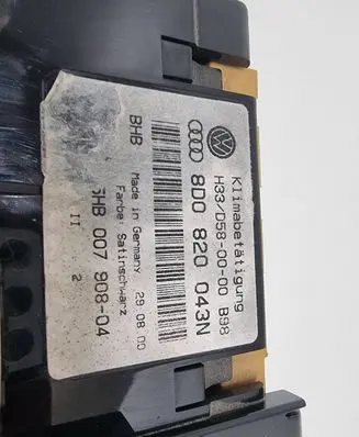 Audi A4 S4 B5 8D Climate control unit 8D0820043N 5HB00790804 H33D580000