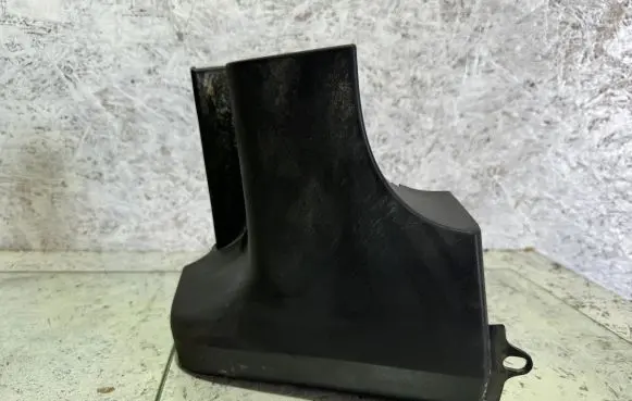 Volvo XC90 Side skirt front trim 