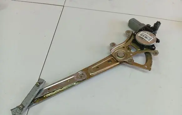 Subaru B9 Tribeca Sliding door window regulator with motor 