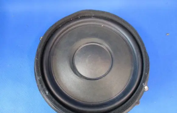 Tesla Model S Front door speaker 100483303A 1000348001